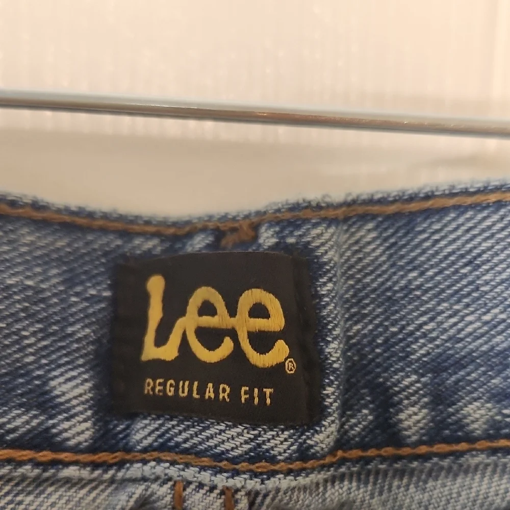 NWT Lee Men's Straight Leg Opening Regular Fit Medium Wash Blue Jeans Size 38x32